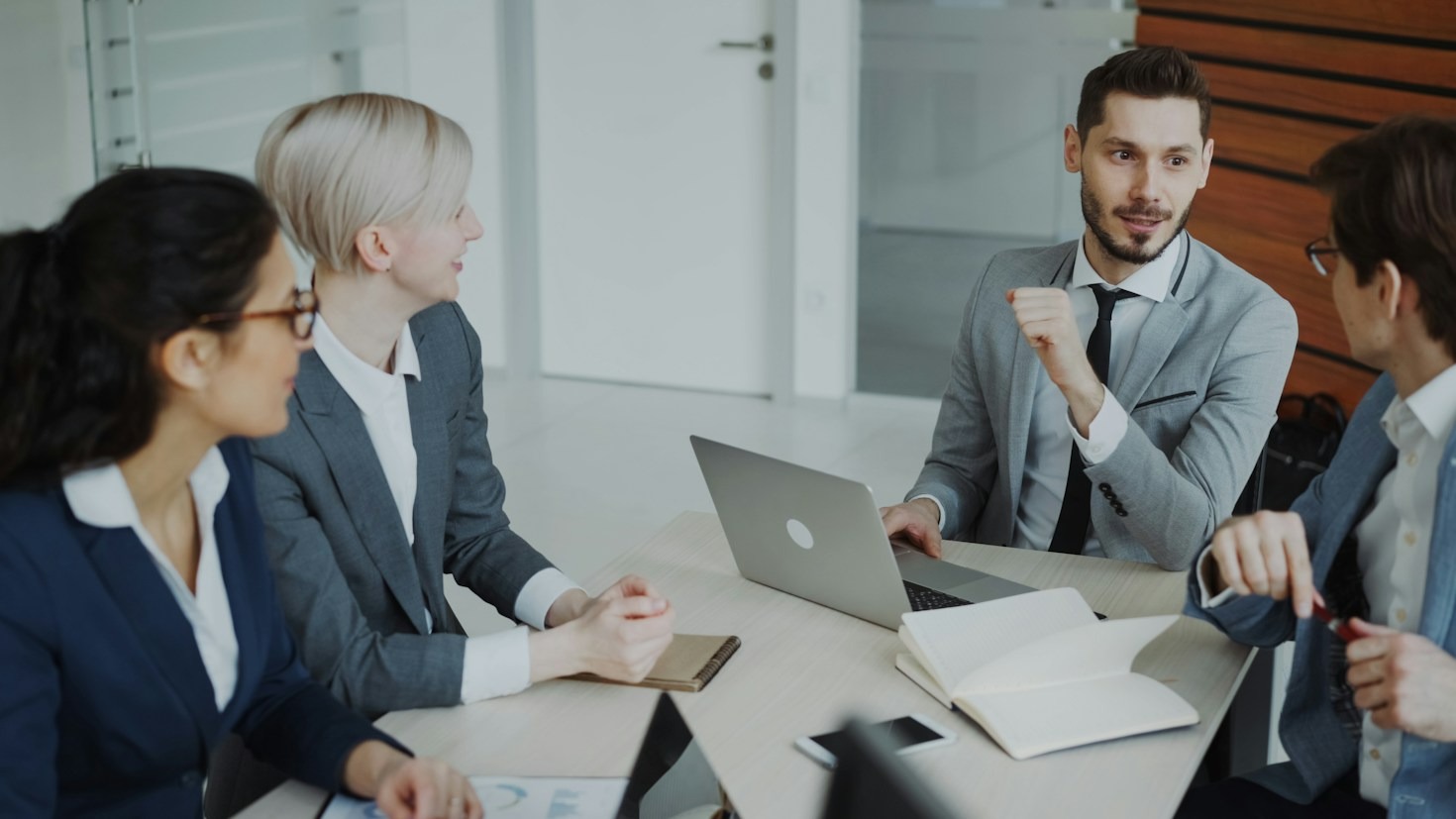 How to Balance Automation and Personal Touch in Client Care